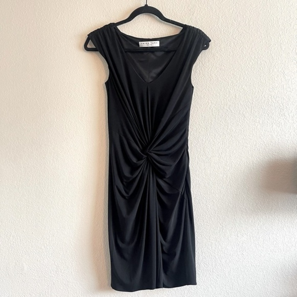Trina Turk LBD Little Black Dress Ruched Mini V Neck Lined Women's Size 0